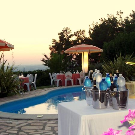 Bed And Breakfast " Il Tesoro Di Mario " Falconara Marittima Exterior photo
