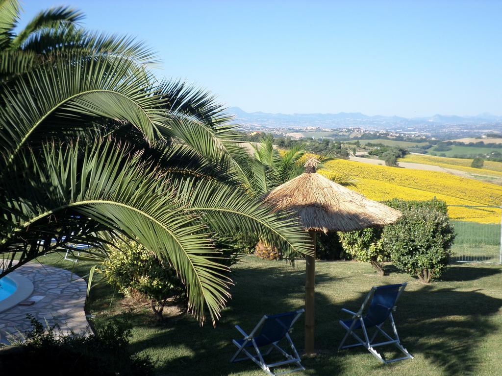 Bed And Breakfast " Il Tesoro Di Mario " Falconara Marittima Exterior photo