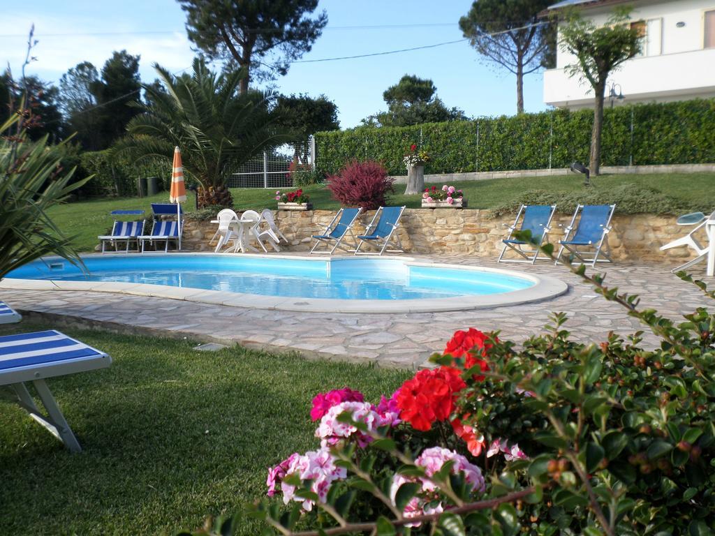 Bed And Breakfast " Il Tesoro Di Mario " Falconara Marittima Exterior photo