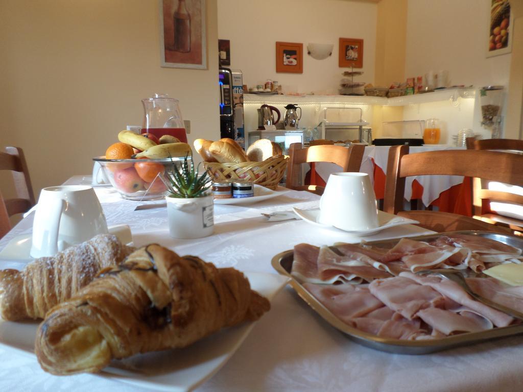 Bed And Breakfast " Il Tesoro Di Mario " Falconara Marittima Exterior photo